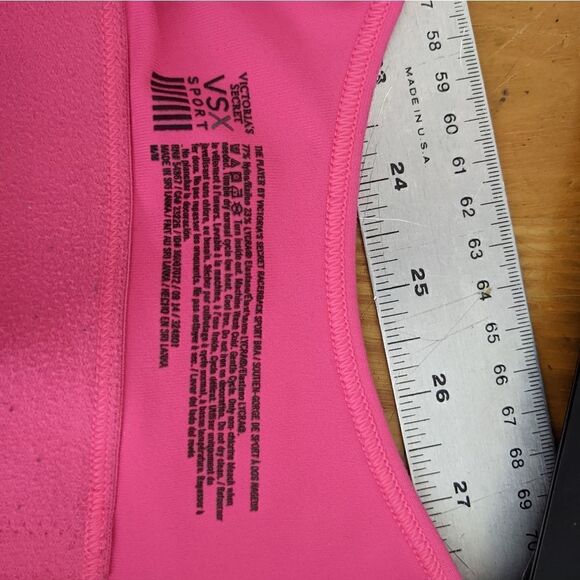Victoria secret VSX Sports bra Pink Strike a Pose size medium - Picture 5 of 5